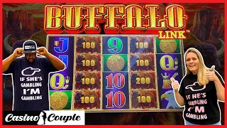 🚨SUPER RARE🚨DOUBLE BONUS DROPS ON THE SAME SPIN!!! BRAND NEW BUFFALO LINK Casino Couple 🎰👩🏼‍🤝‍👨🏾