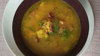 Суп гороховый с копчеными ребрышками. Pea Soup with smoked pork ribs.