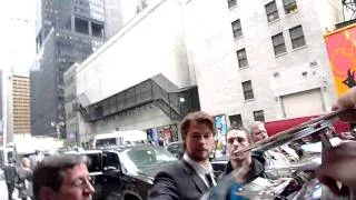 Chris Hemsworth THOR signing autographs in person