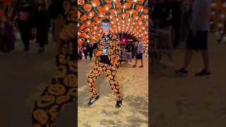 DAVID PUMPKIN! Dancing at HauntOween #Shorts thanks Spirit Halloween for the awesome suit!