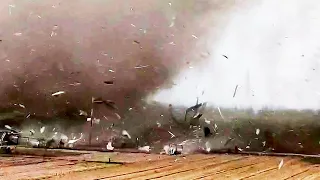 TORNADOES OF 2022 - INCREDIBLE MOMENTS