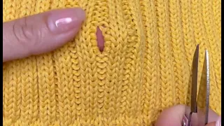 Repairing a cut in a knitted item