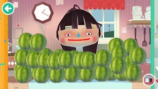 Girl Eats 300 Melons (Toca Kitchen 2)