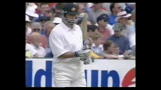 ENGLAND v AUSTRALIA 3rd TEST MATCH DAY 3 OLD TRAFFORD JULY 5 1997 STEVE WAUGH MARK WAUGH IAN HEALY