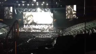 Roger Waters and Eddie Vedder at 12/12/12 soundcheck