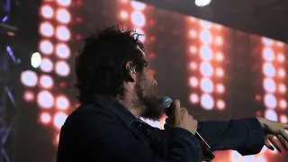 Luca Carboni Jovanotti al Paladozza di Bologna