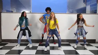 Coreografia vai REBOLA da Melody