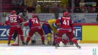 IIHF 2012 - Dmitri Kalinin broke Johan Franzens nose! [RUS-SWE] - IIHF 2012