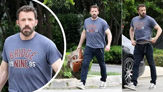 Ben Affleck enjoys time alone in the Pacific Palaces