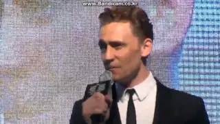 TOM HIDDLESTON SINGING MAN IN THE MIRROR