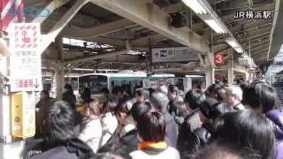 東日本大震災、鉄道のダイヤ乱れ「帰宅難民」の家路遠く/横浜