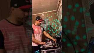 Saturday nights live mixtape show on FB live, like and share if your feeling the vibez! #dj #mixtape