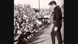 Elvis Presley Live-Hound Dog (26 Sep 1956)-Tupelo-Eve Show