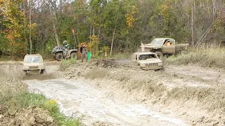 Jeep Liberty VS Geo Tracker VS Jeep Cherokee in Mud Racing