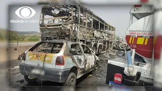 Acidente com ônibus, caminhão e carros deixa 6 mortos na Dutra