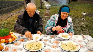Grandma Cooks Healthy and Delicious Ravioli with Nettle Leaves