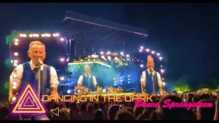 Bruce Springsteen sings Dancing in the Dark in Belfast (2024)