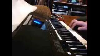 Синтезатор Yamaha 433 самый  классный!!!-)))