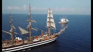 A bordo del Amerigo Vespucci