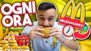 🍟🍔 MANGIO McDONALD'S AD OGNI ORA PER UN GIORNO INTERO!