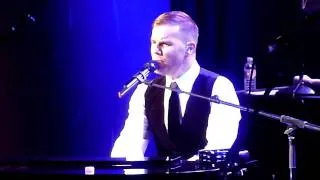 Gary Barlow - Piano Medley - Royal Albert Hall - 06/12/11