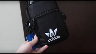 WHAT FITS IN my Adidas OriginalsFestival Crossbody Bag