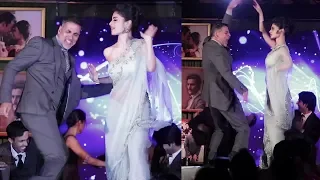 Akshay Kumar's CRAZY DANCE With Mouni Roy On Table At GOLD Music Launch Event