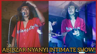 KEREN! ABIDZAR NYANYI DI INTIMATE SHOW PILLIONCOFFEE