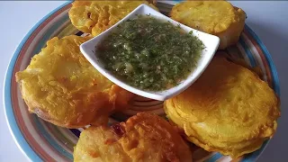 PAPAS ABORRAJADAS ACOMPAÑADAS DE DELICIOSO AJI