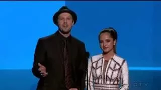 5 seconds of summer (song intro) - American Music Awards (5 of 8)