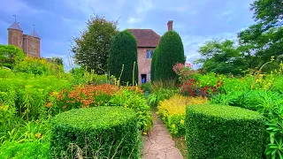 Cottage Garden Style at Sissinghurst Castle