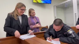 Заява про злочин про відсутність у суда і судді Державного герба(Герба) України.
