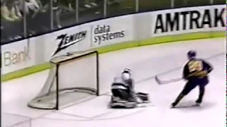 Alexander Mogilny Goal - Sabres vs. Kings, 1/16/90