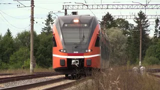 Штадлерский дизель-поезд 2432 на ст. Лагеди / Stadler DMU 2432 passing Lagedi station