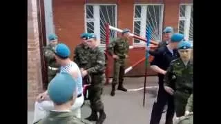 ПРИКОЛЫ В РОССИЙСКОЙ АРМИИ !Чем занимаются солдаты в армии! TRICKS IN the RUSSIAN ARMY!   YouTube