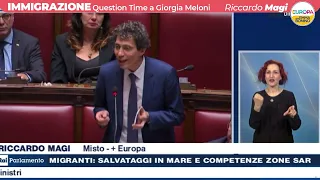 "Meloni voleva affondare le navi ONG, ora abbassa la testa". Magi contro la premier alla Camera