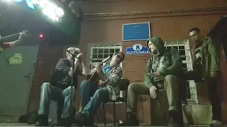 Воскресение - "Я привык бродить один" ("Солдат Вселенной"). Уличные музыканты.