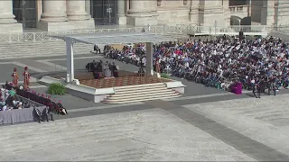 Papa Francesco: “Pensiamo alle guerre, ai bambini che non hanno da mangiare”