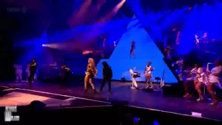 Beyonce - Destiny's Child Medley & Telephone Live at Glastonbury 2011 HD