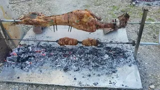 Баран на вертеле  Пасха Греция.#3 Баранчик на пол дороге к столу