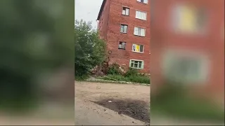 ❗️Видео сегодняшнего обрушения дома в Омске.