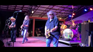 Walk Softly On This Heart of Mine / The Kentucky Headhunters