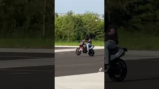 KTM 690 SMC R wheelie practice 😨 #wheelie #shorts