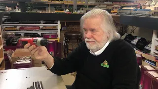 MrMuffin of MrMuffin'sTrains discusses laying & wiring track