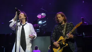 "Guy Yells at Chris to Turn Vocals Up & Thorn" The Black Crowes@Met Philadelphia 5/7/24