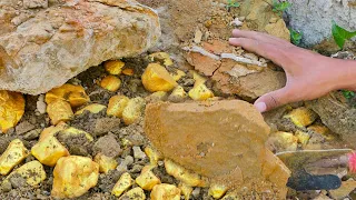 Gold Rush! Million $$ of Treasure at the River worth from Gold Nuggets