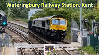 The (fairly) Newly Re-liveried Class 66 passes Wateringbury Railway Station, Kent