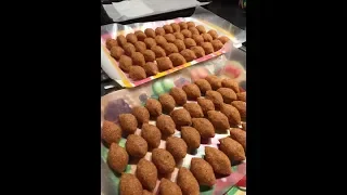 Kibbeh recipe.  Lebanese Fried Kibbe recipe.  طريقة عمل الكبة المقلية