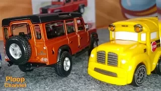 Bburago Toy Cars for Kids - Bussy & Speedy LAND ROVER DISCOVERY Construction Videos for Children