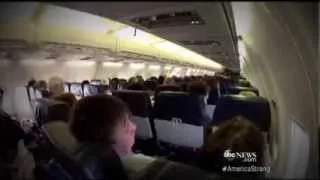 Stranger Shows Girl With Autism Kindness While on a Plane